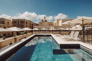 Alojamiento - San Karlu Hotel