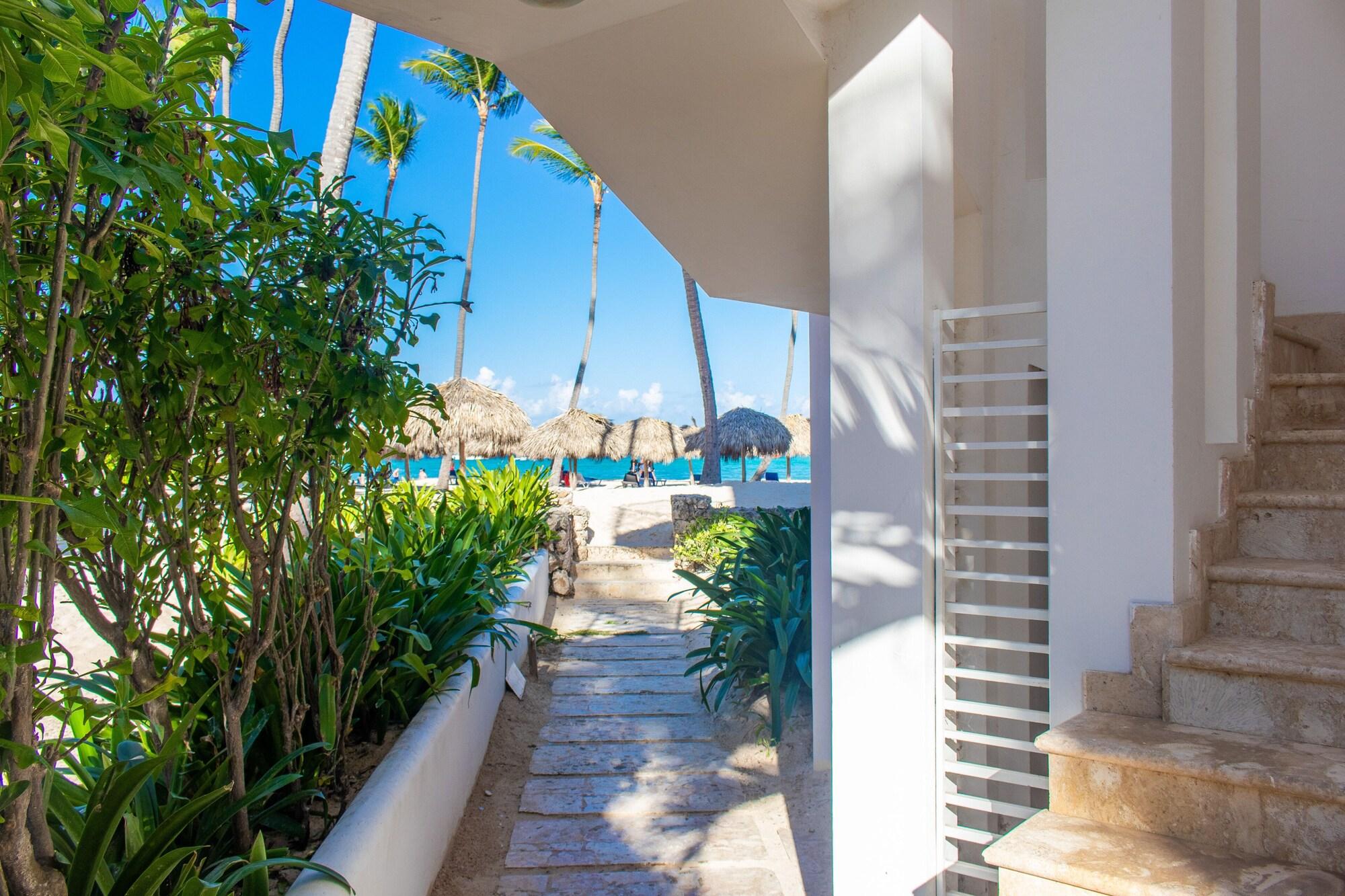 Playa Comfortable & Safe Bavaro Beach Studios