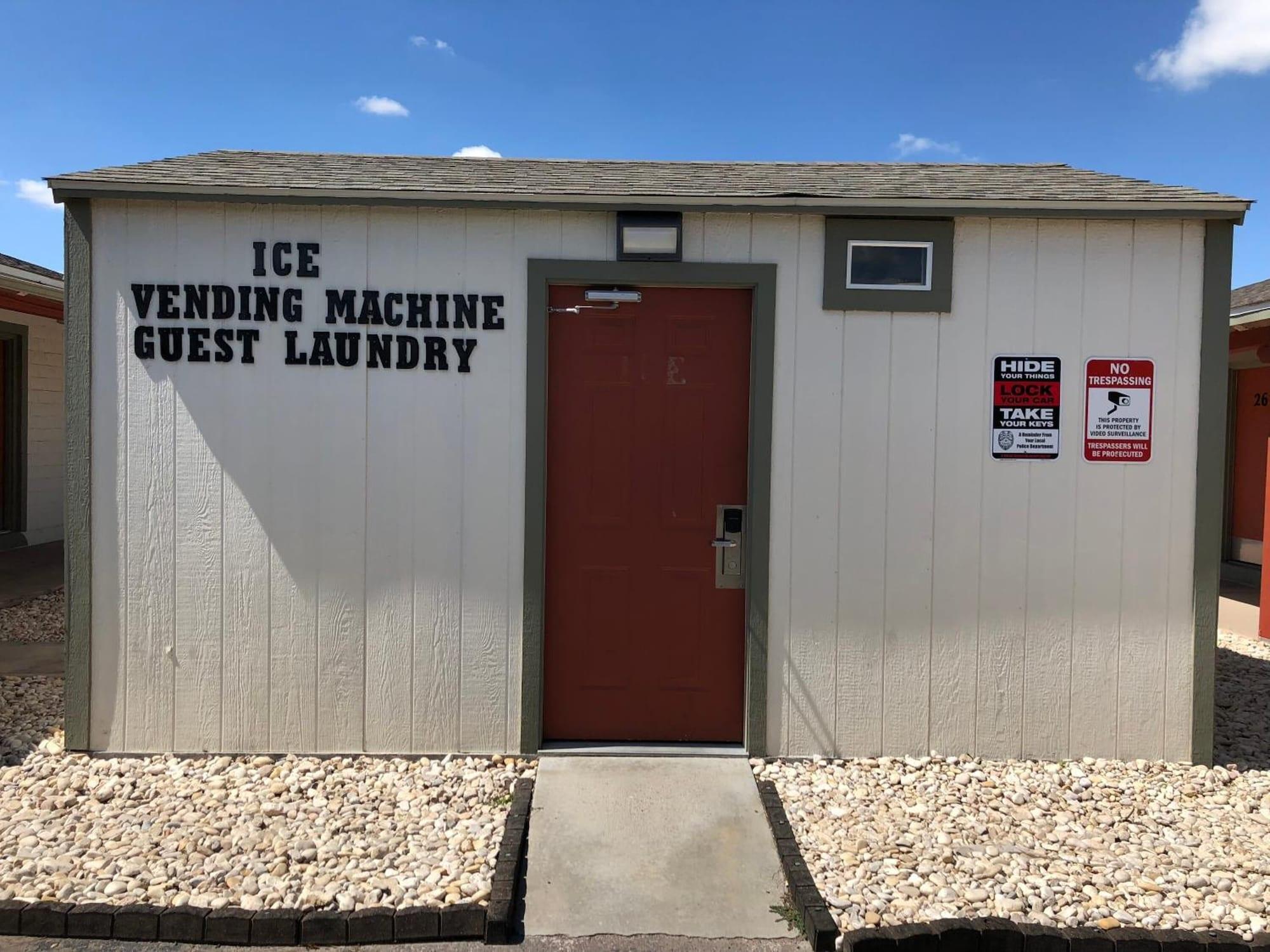 Vista Exterior Roswell Inn