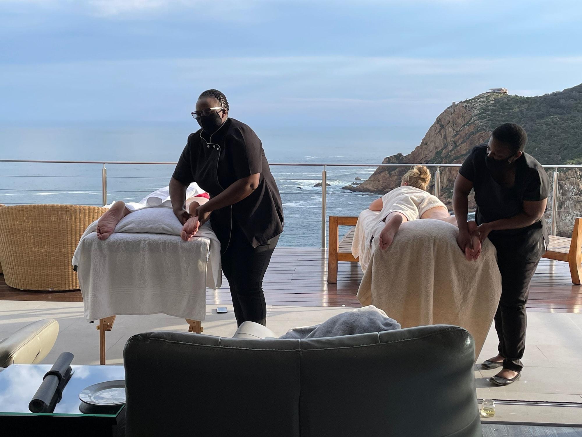 Spa Head over Hills Luxury Retreat