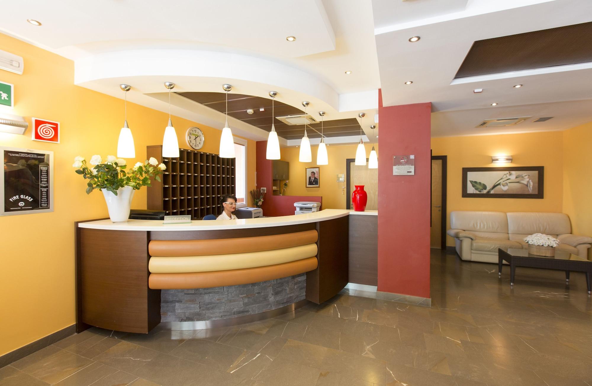 Vista Lobby Aparthotel Sheila