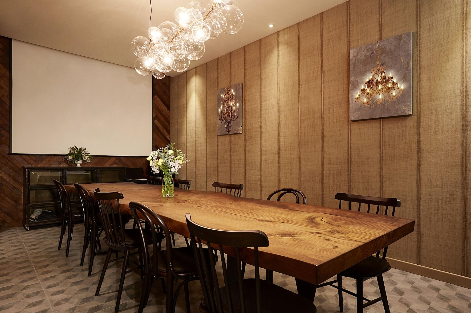 Sala de Reuniones 9 Brick Hotel