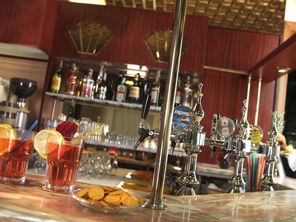 Bar/Salón Hotel Elizabeth