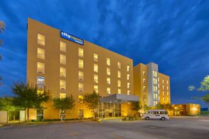 Alojamiento - City Express by Marriott Silao Aeropuerto