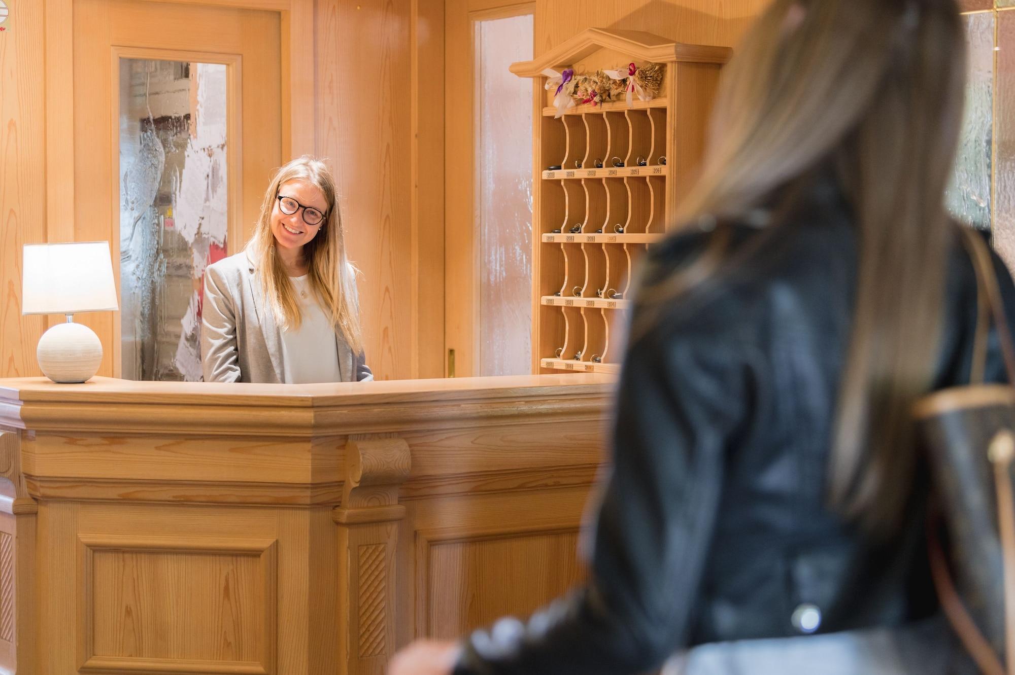 Vista Lobby Hotel Gran Zebrù