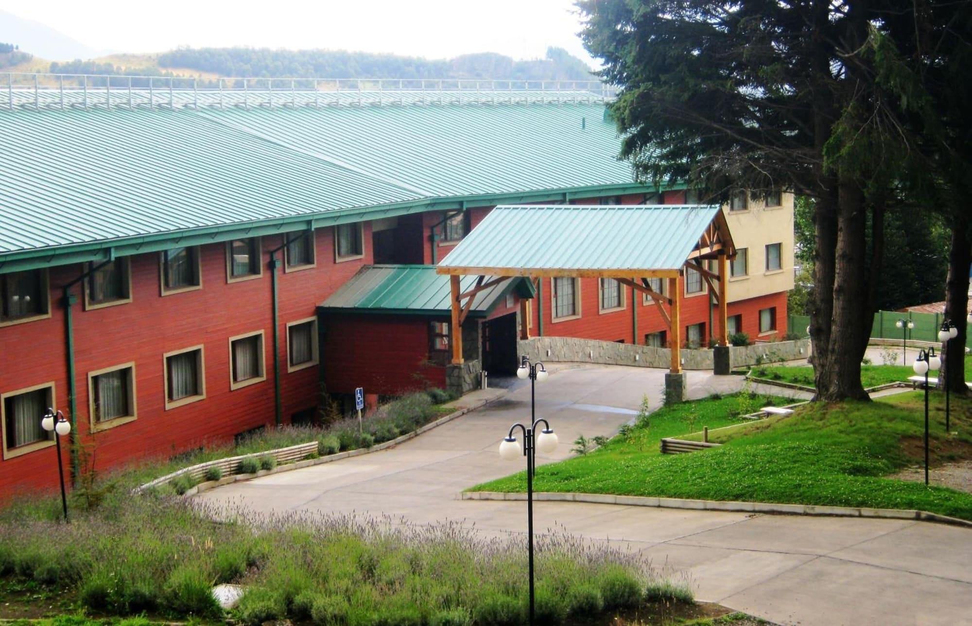 Vista Exterior Diego de Almagro Coyhaique