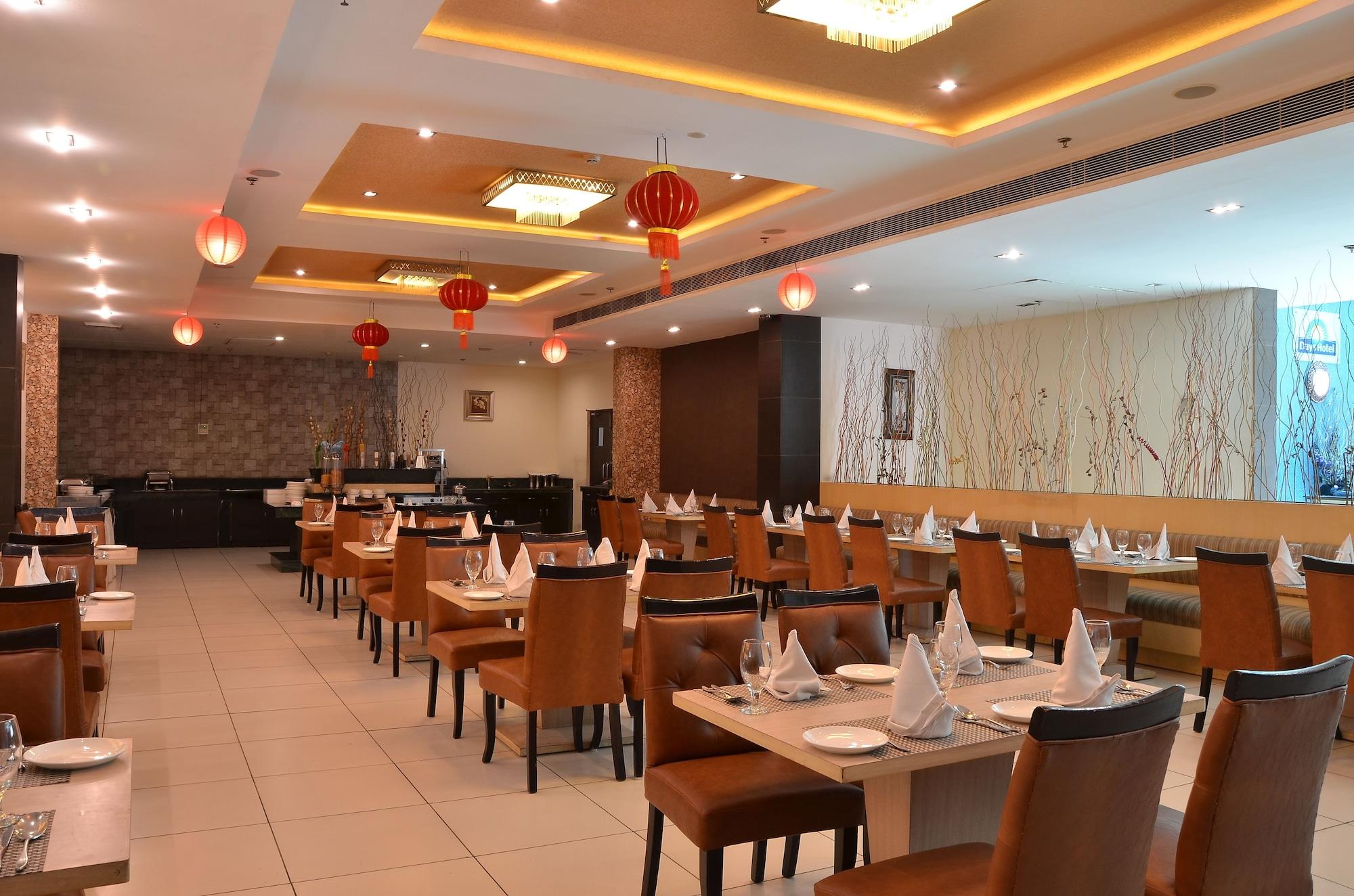 Restaurant Days Hotel by Wyndham Neemrana Jaipur Highway