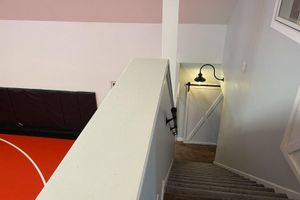 Alquiler Vacacional - Unique Modern Farmhouse, Indoor Basketball Court, 80 Acres, Sleeps 16, Hot Tub