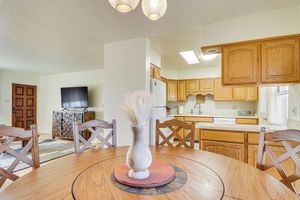 Alquiler Vacacional - 2 Mi to UNM Campus: Home in Quiet Area of ABQ