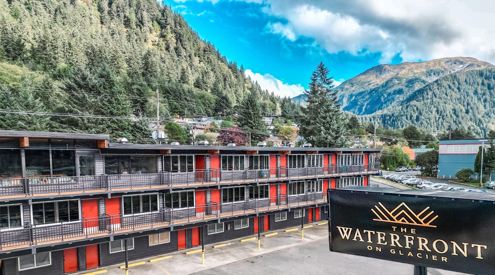 Varios Waterfront on Glacier