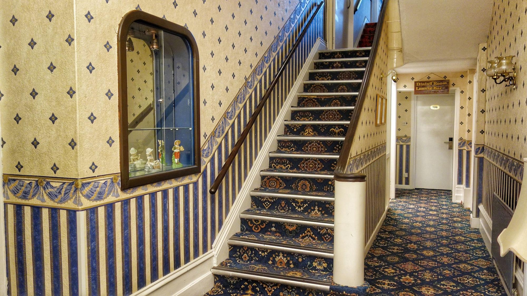 Varios The Kensington Hotel