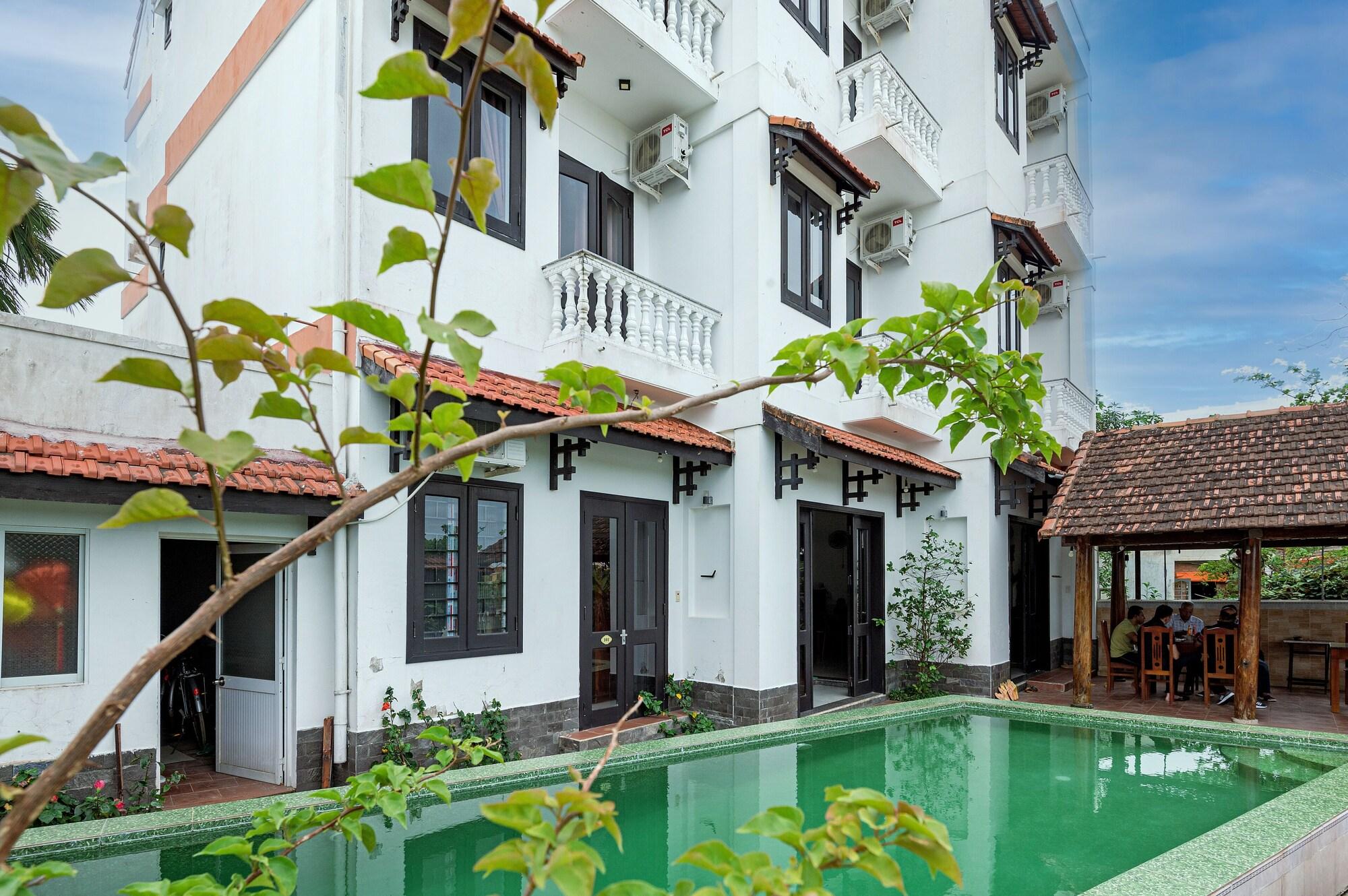 Vista Exterior Hoi An Blue River Hotel