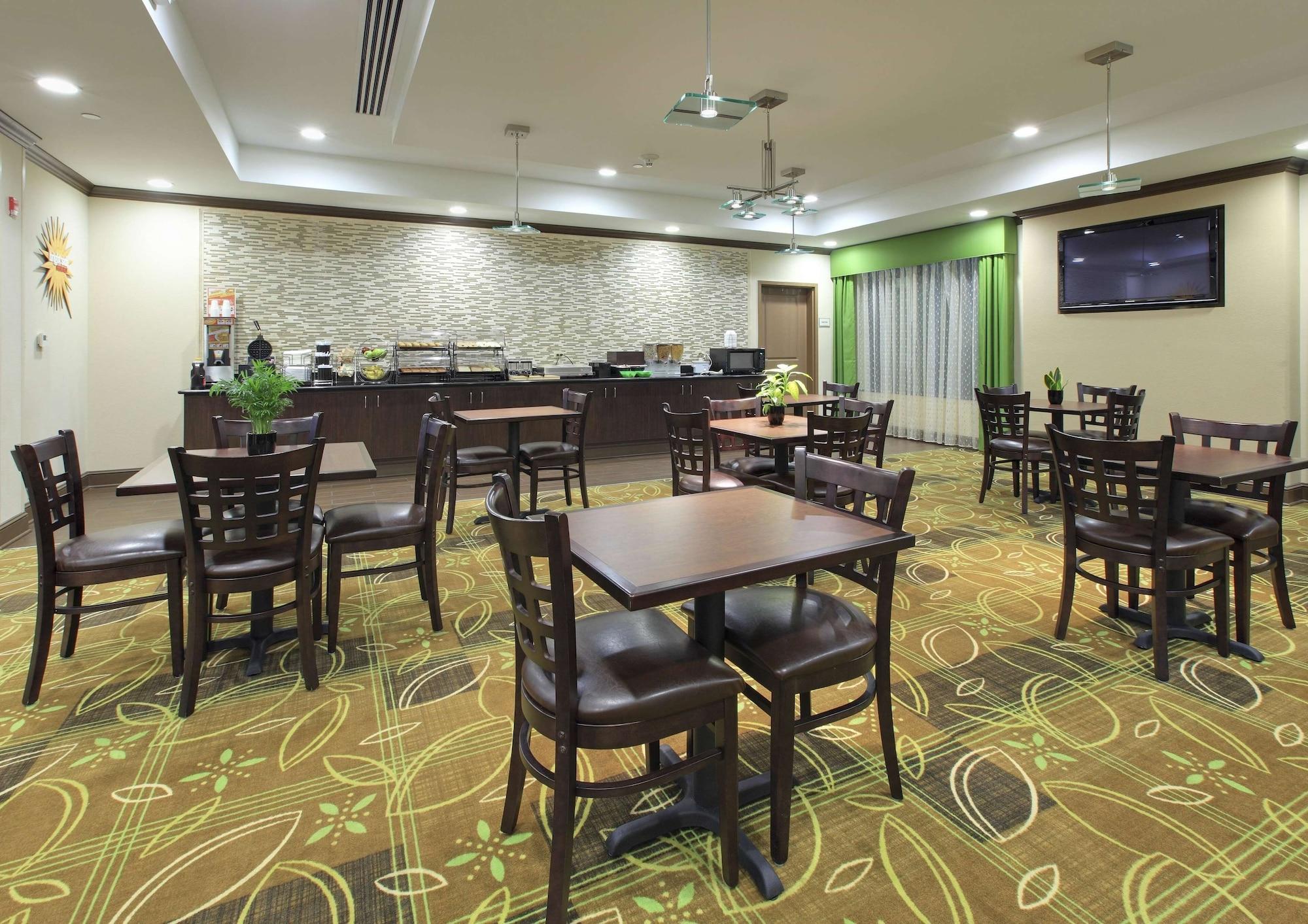 Restaurant La Quinta Inn & Suites by Wyndham Memphis Wolfchase