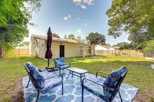 Alquiler Vacacional - 10 Mi to Hartford: Family Home w/ Yard