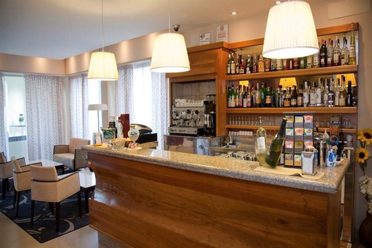 Bar/Salón Best Western Hotel Arya