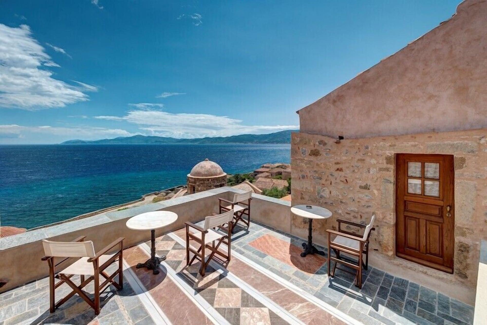 Varios Malvasia Traditional Hotel