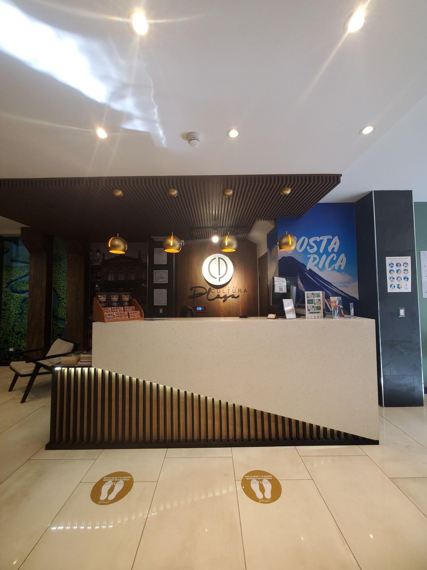 Vista Lobby Hotel Cultura Plaza