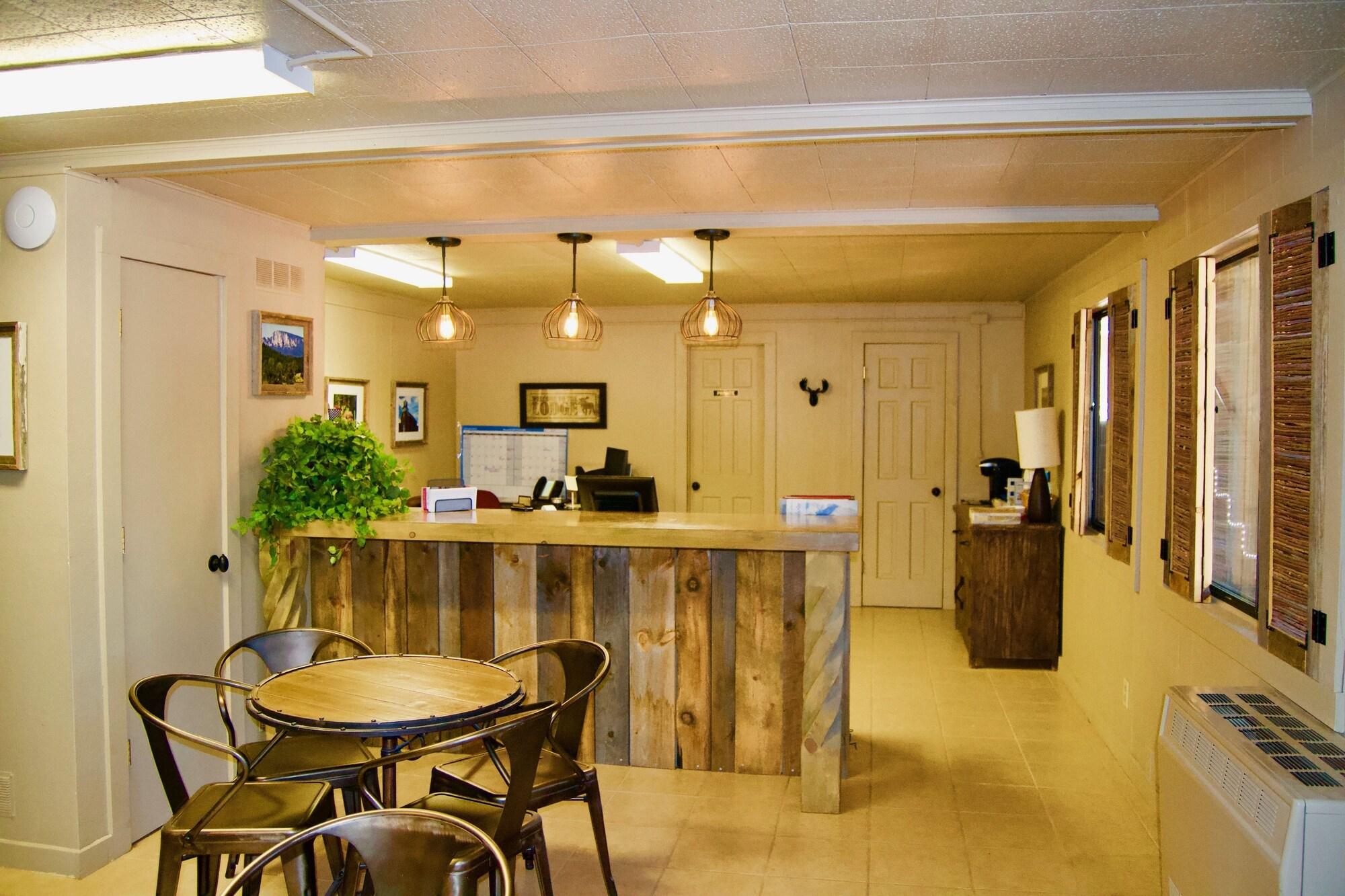 Vista Lobby Pendaries Village Lodge
