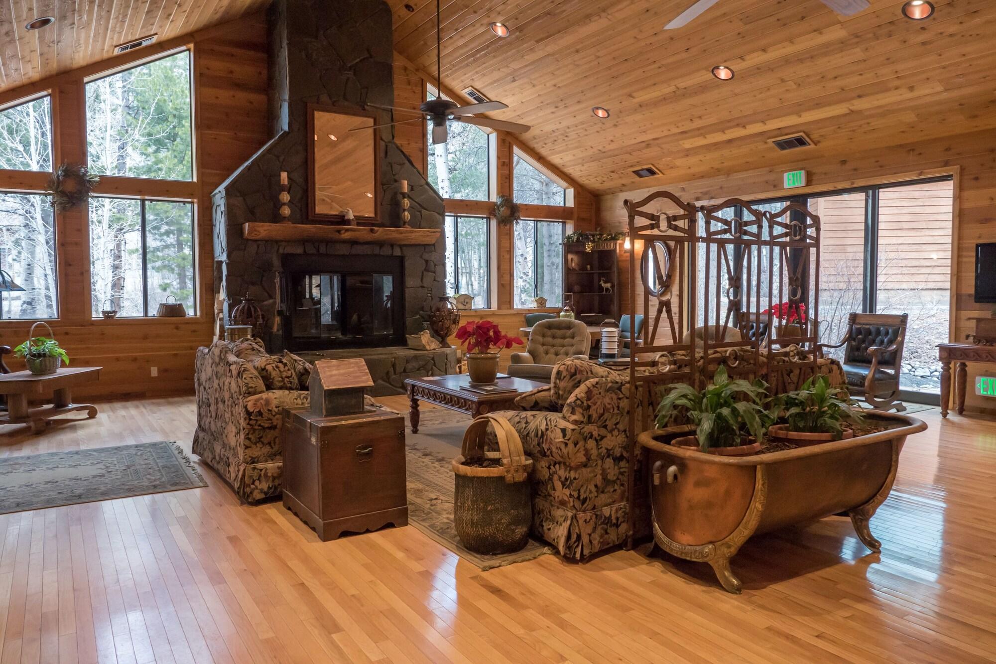Vista Lobby Double Eagle Resort & Spa