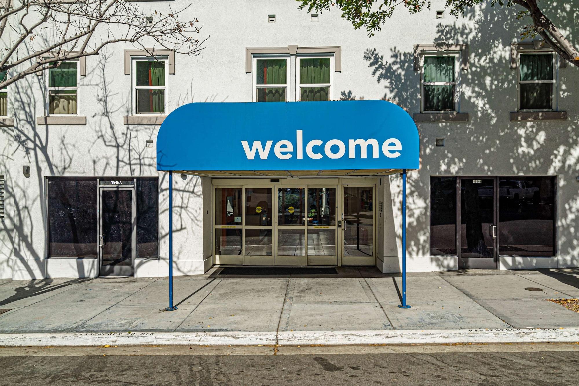 Varios Motel 6 San Diego, CA - Downtown