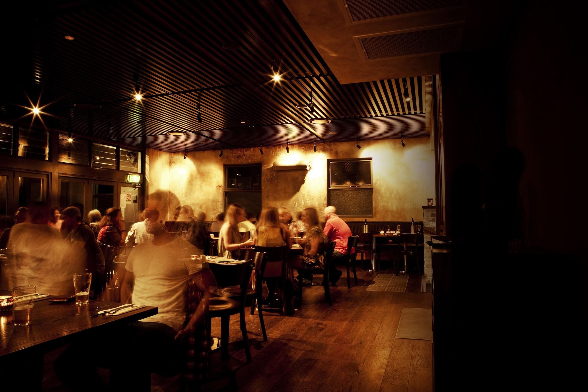 Restaurant The Burwood Inn
