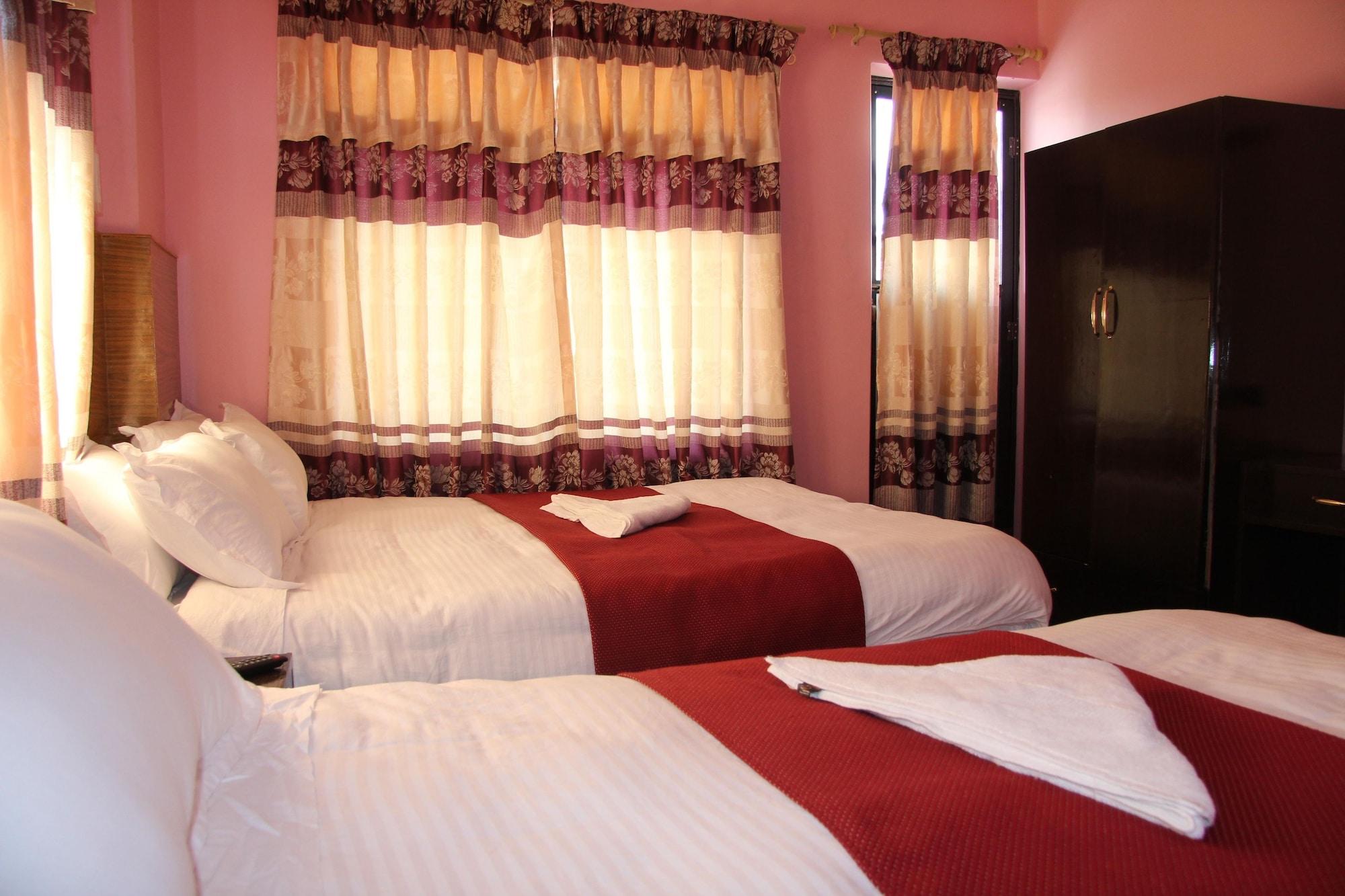 Varios Hotel Butter Cup
