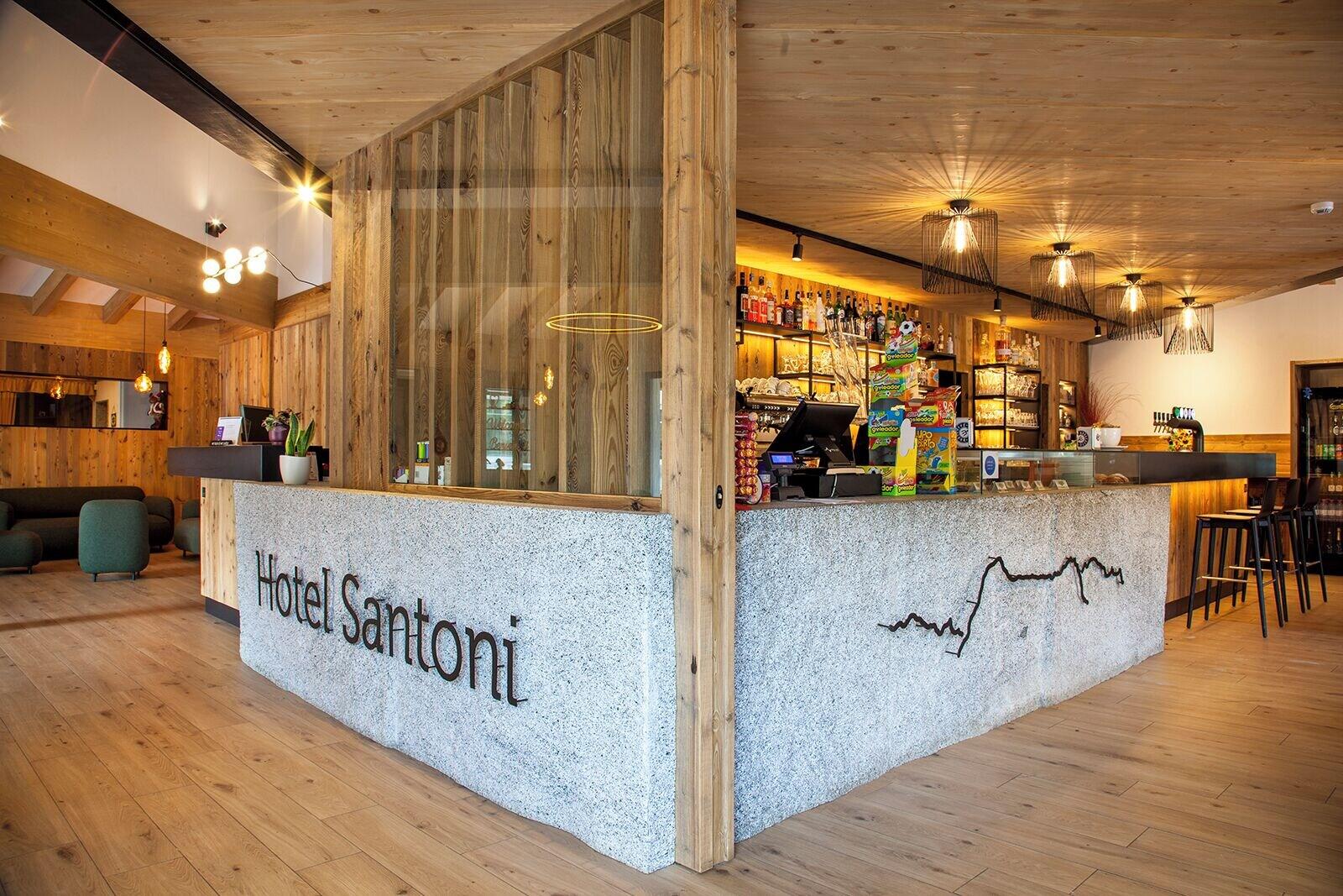 Vista Lobby Hotel Santoni