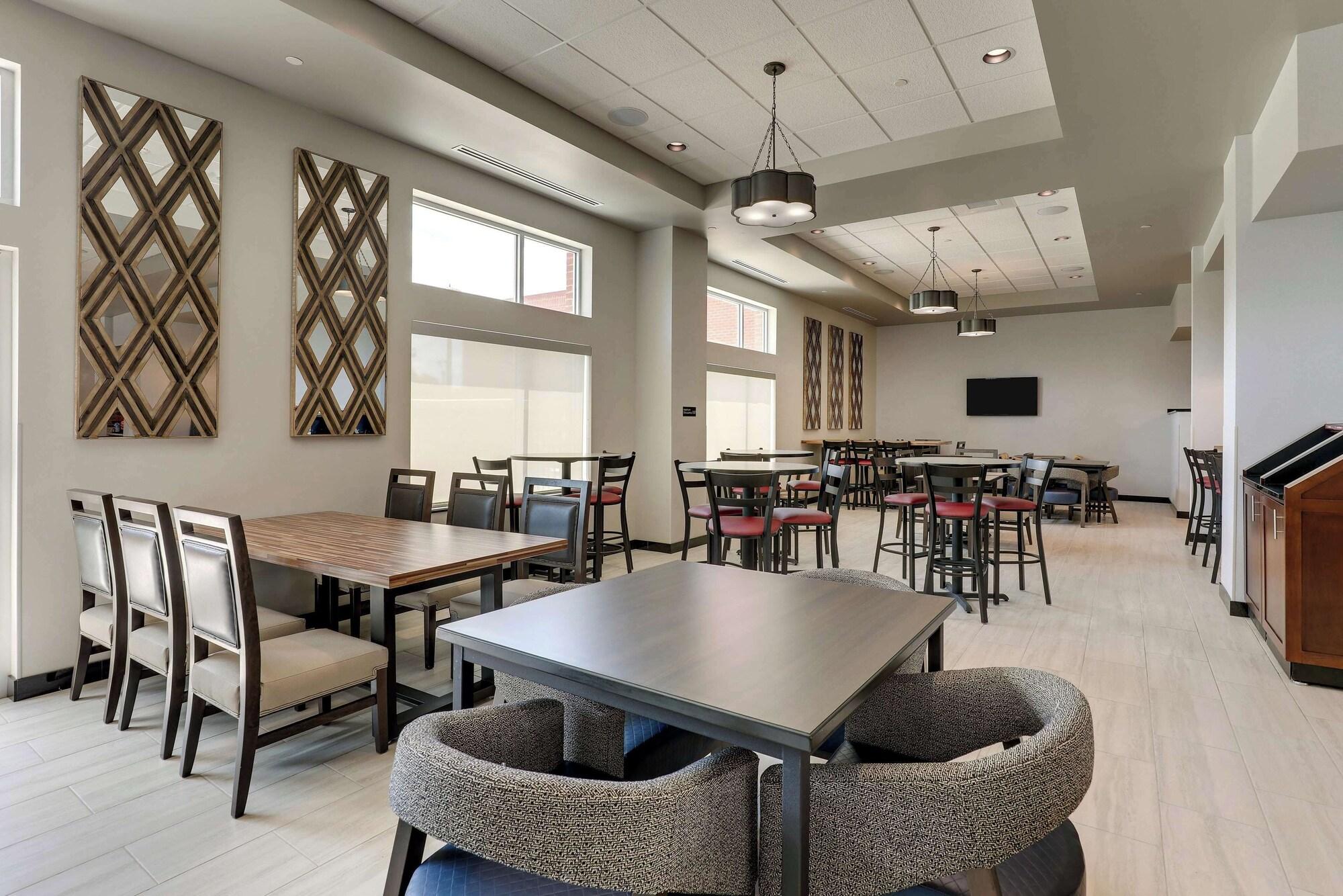 Restaurant Drury Plaza Hotel Savannah Pooler