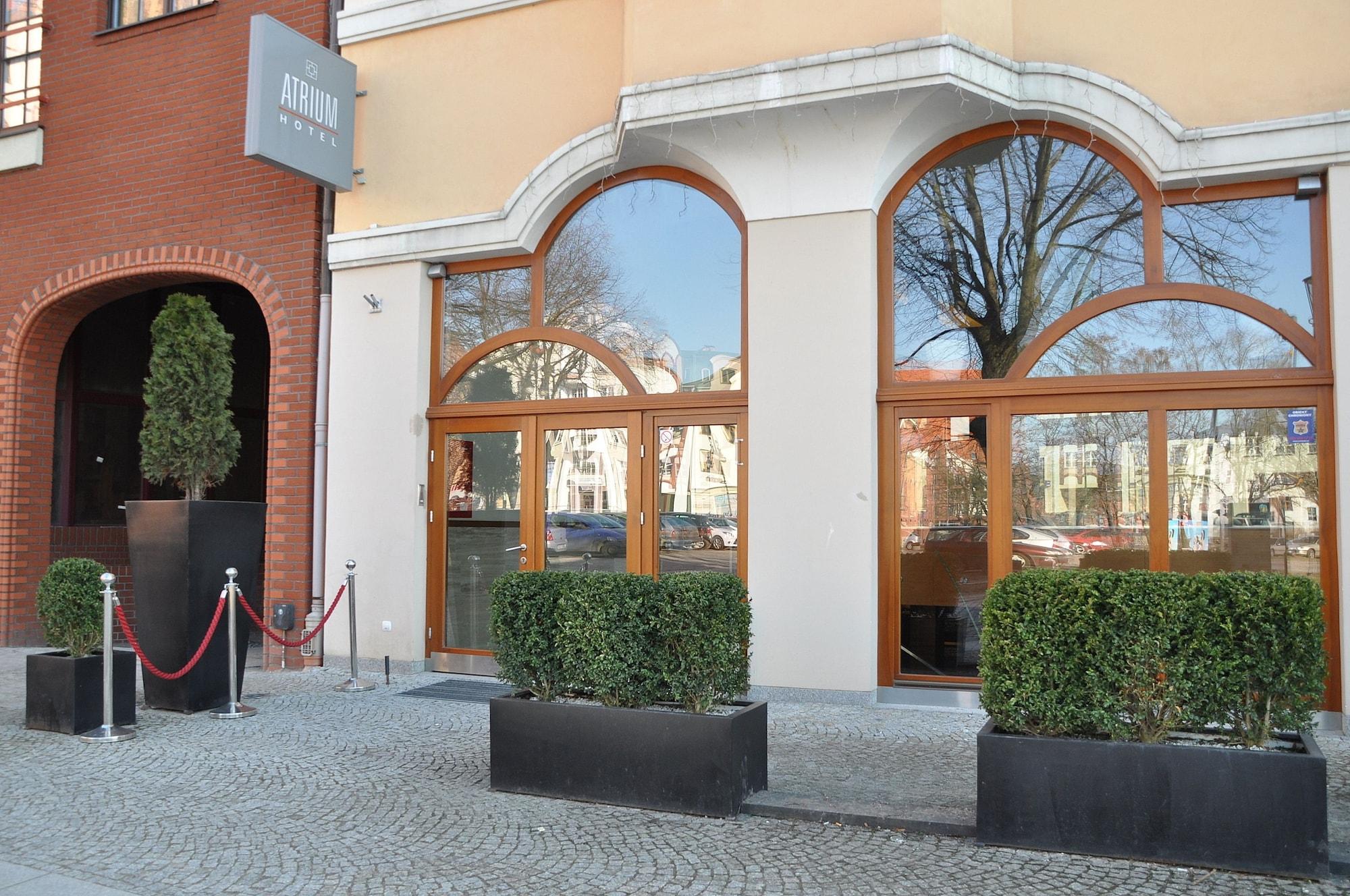 Varios Atrium Hotel
