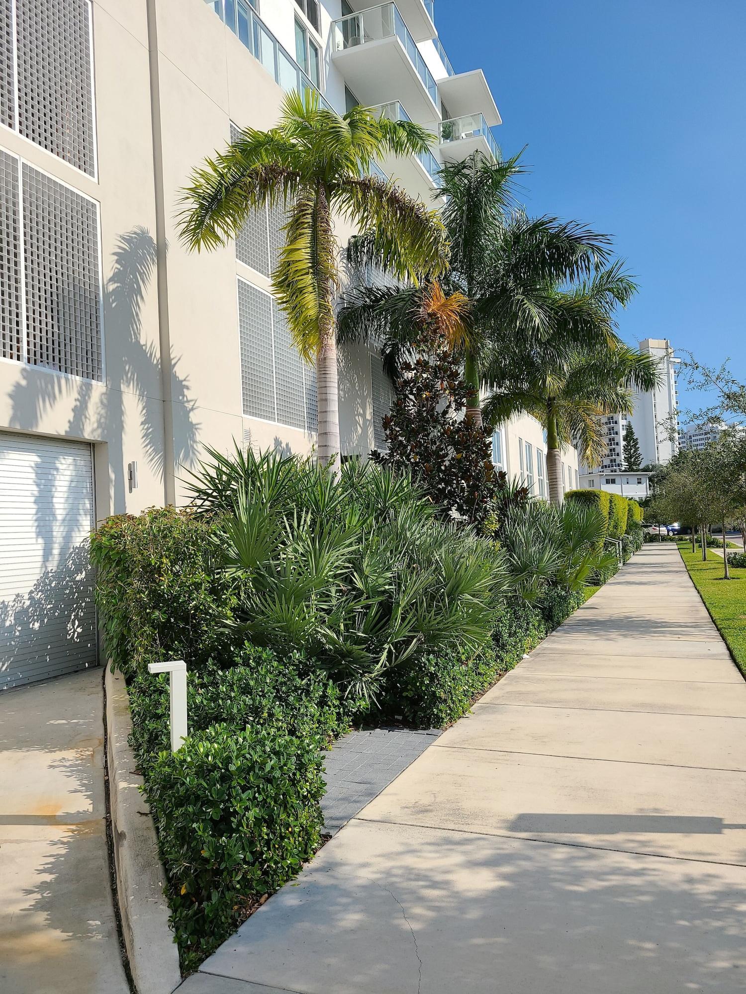 Vista Exterior TIFFANY HOUSE CONDOMINIUM