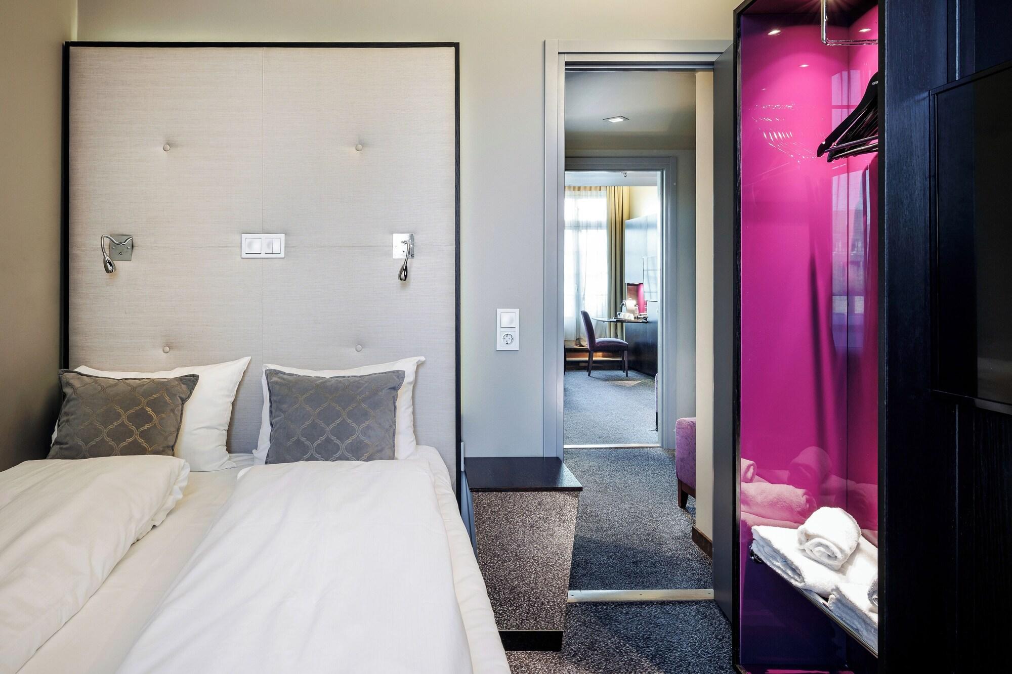 Set de Habitación Home Hotel Folketeateret