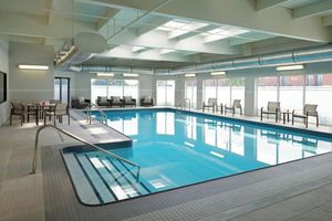 Paquete - Courtyard by Marriott Toronto Airport