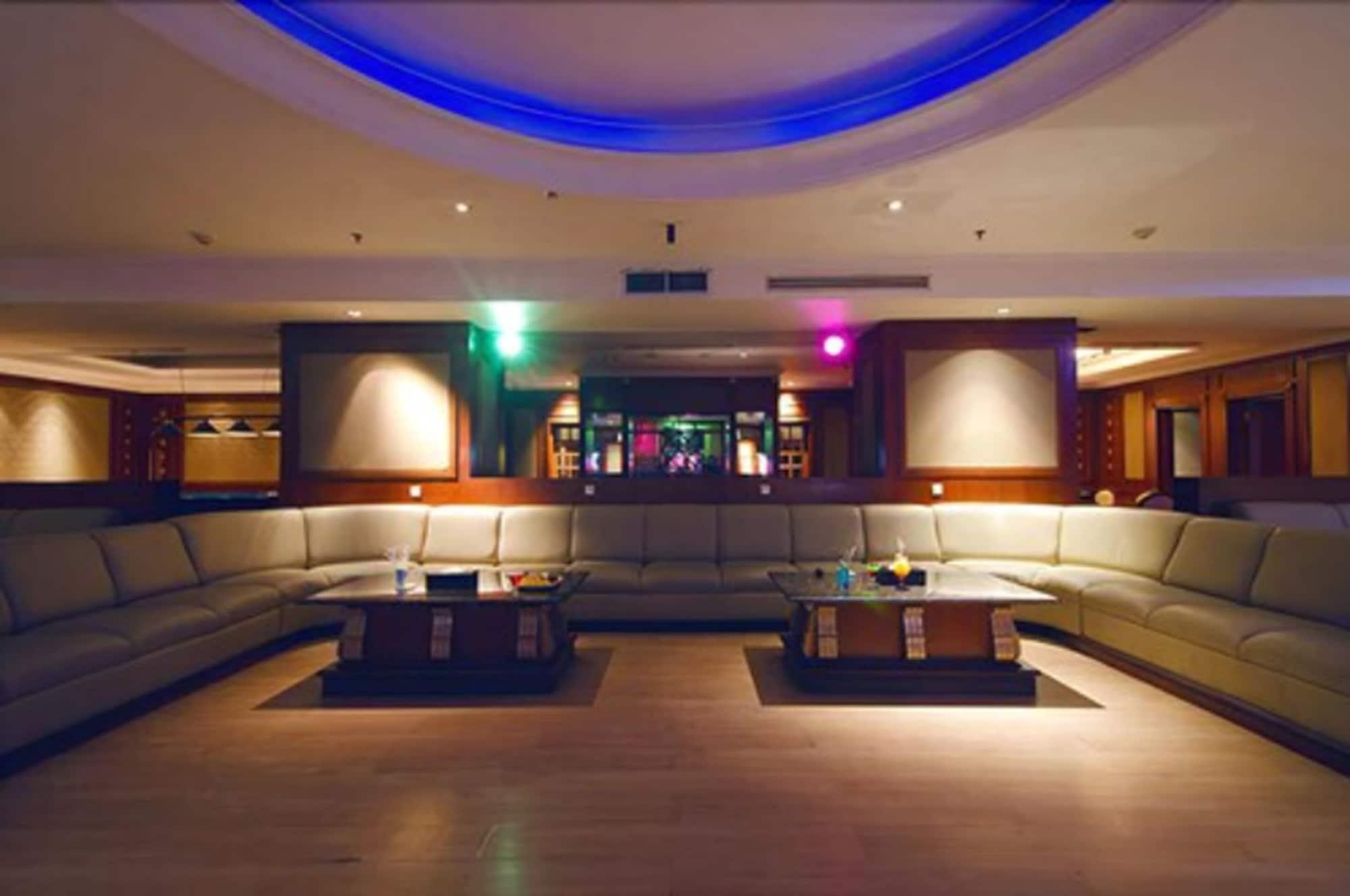 Instalaciones Recreativas Aria Barito Hotel