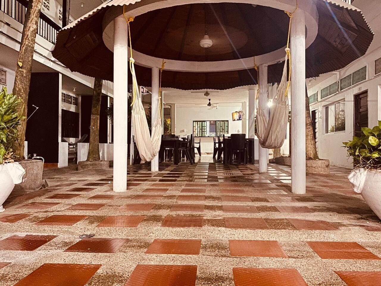 Vista Exterior Hotel Zulan