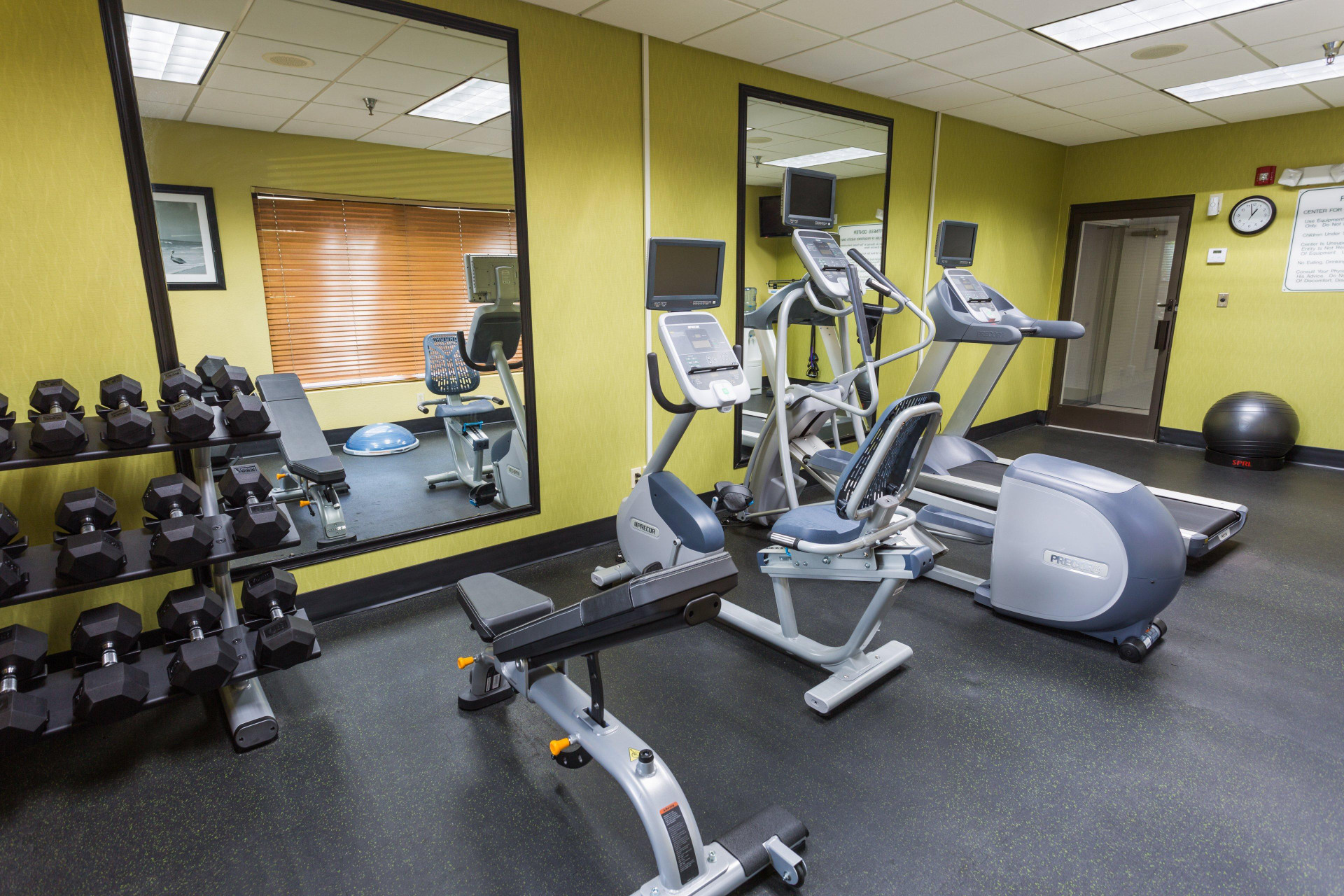 Gimnasio Holiday Inn Express Hotel & Suites Wilmington-University Ctr by IHG