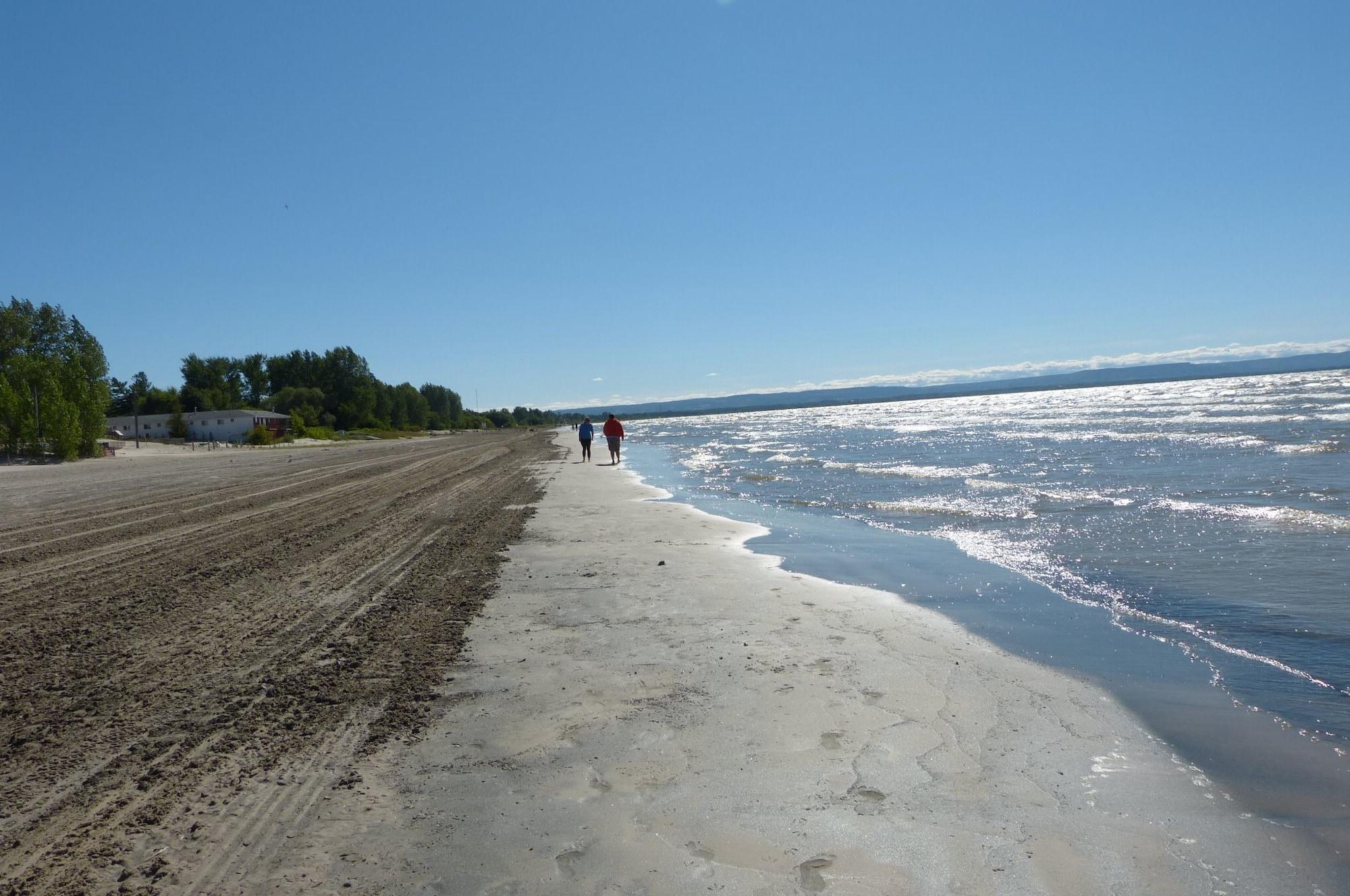 Playa Oasis by the Bay Vacation Suites