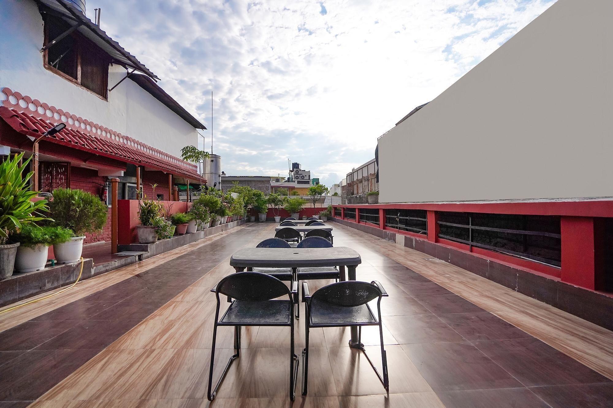 Restaurant Fabhotel India International