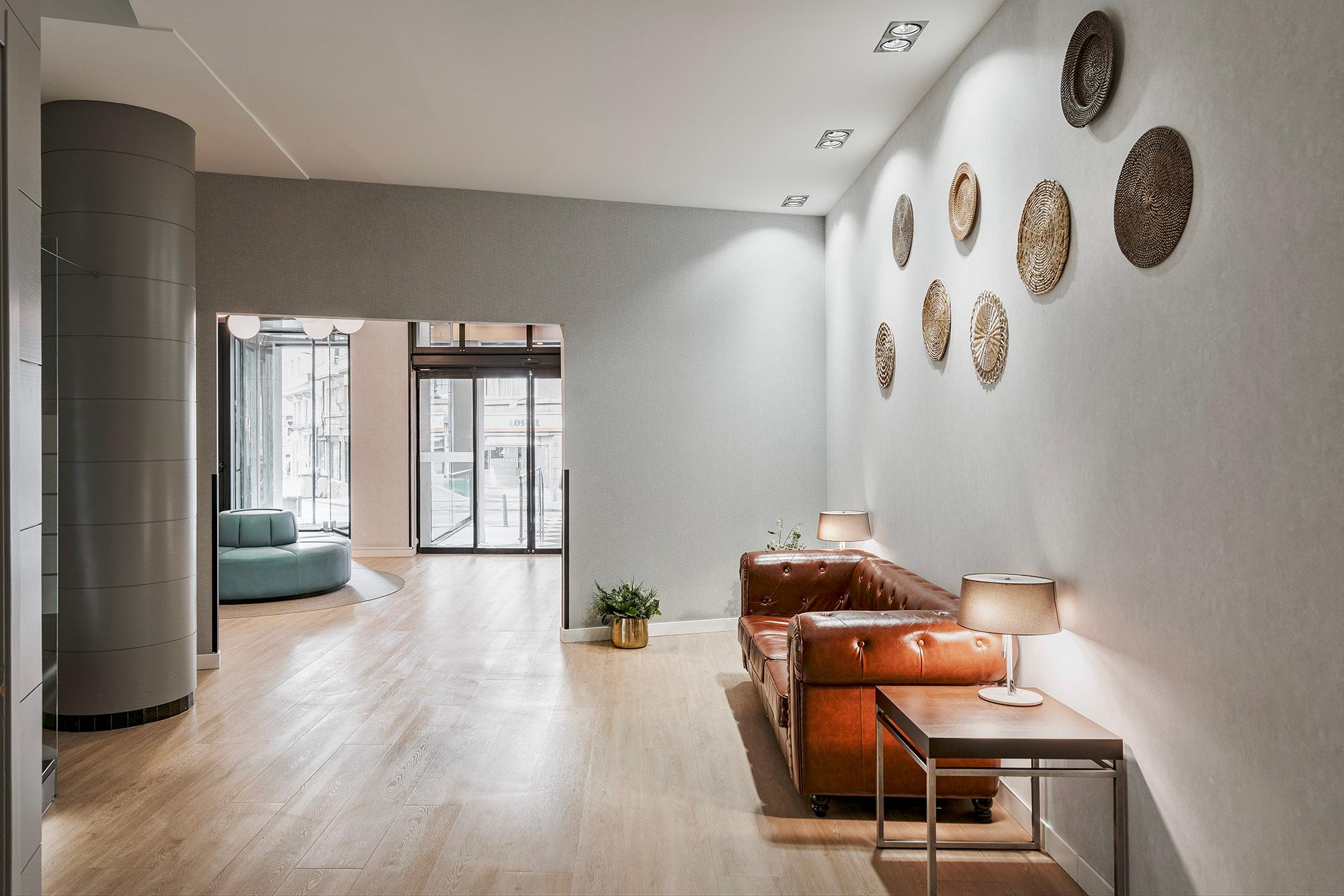 Vista Lobby Dorma Coliseum