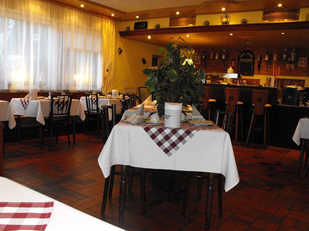 Bar/Salón Schwanenhotel