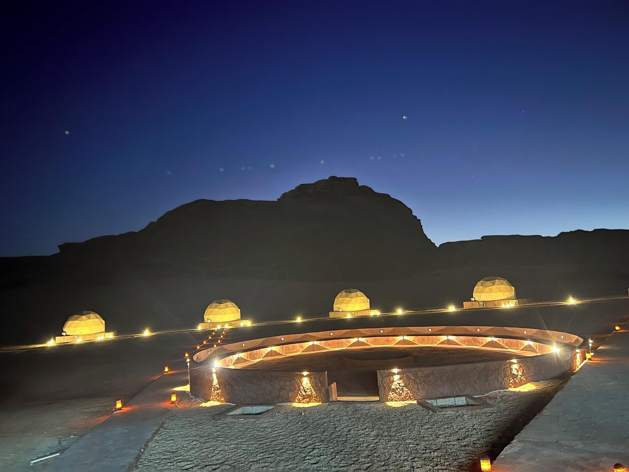 Varios Rose rum camp