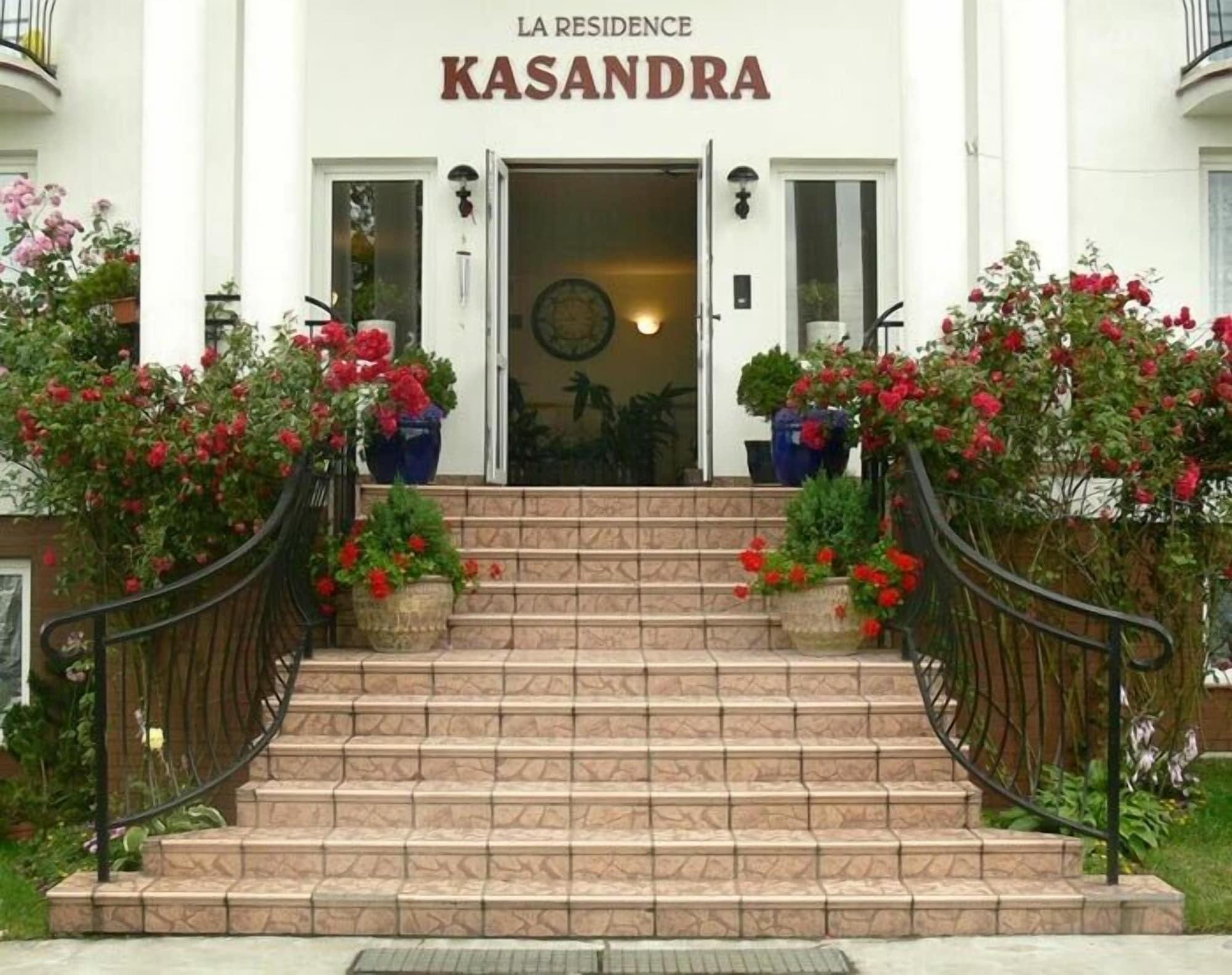 Vista Exterior La Residence Kasandra
