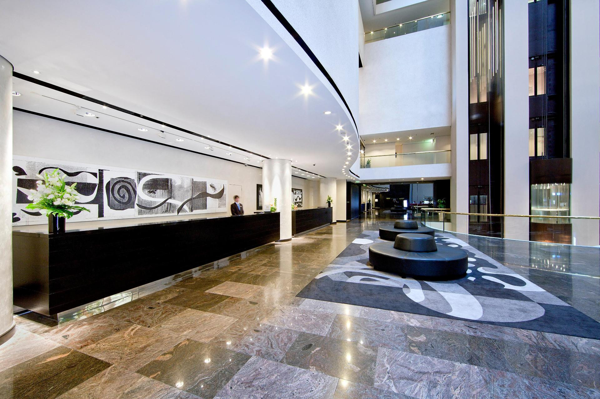 Vista Lobby InterContinental Brisbane by IHG