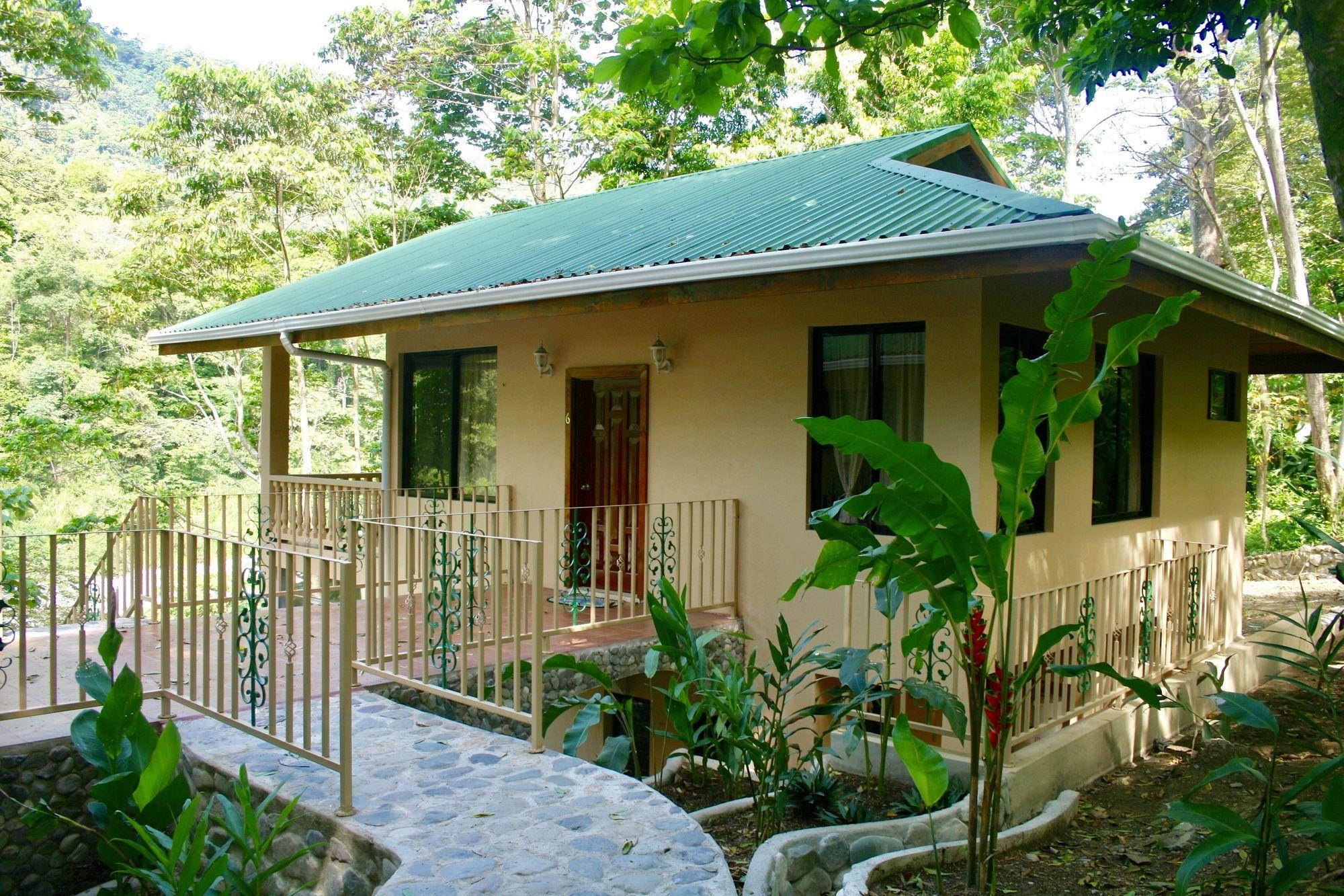 Varios Villas Pico Bonito