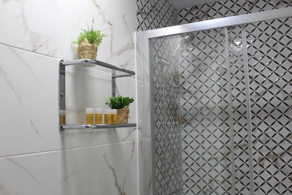 Equipamiento de Habitación Hostal Emperador