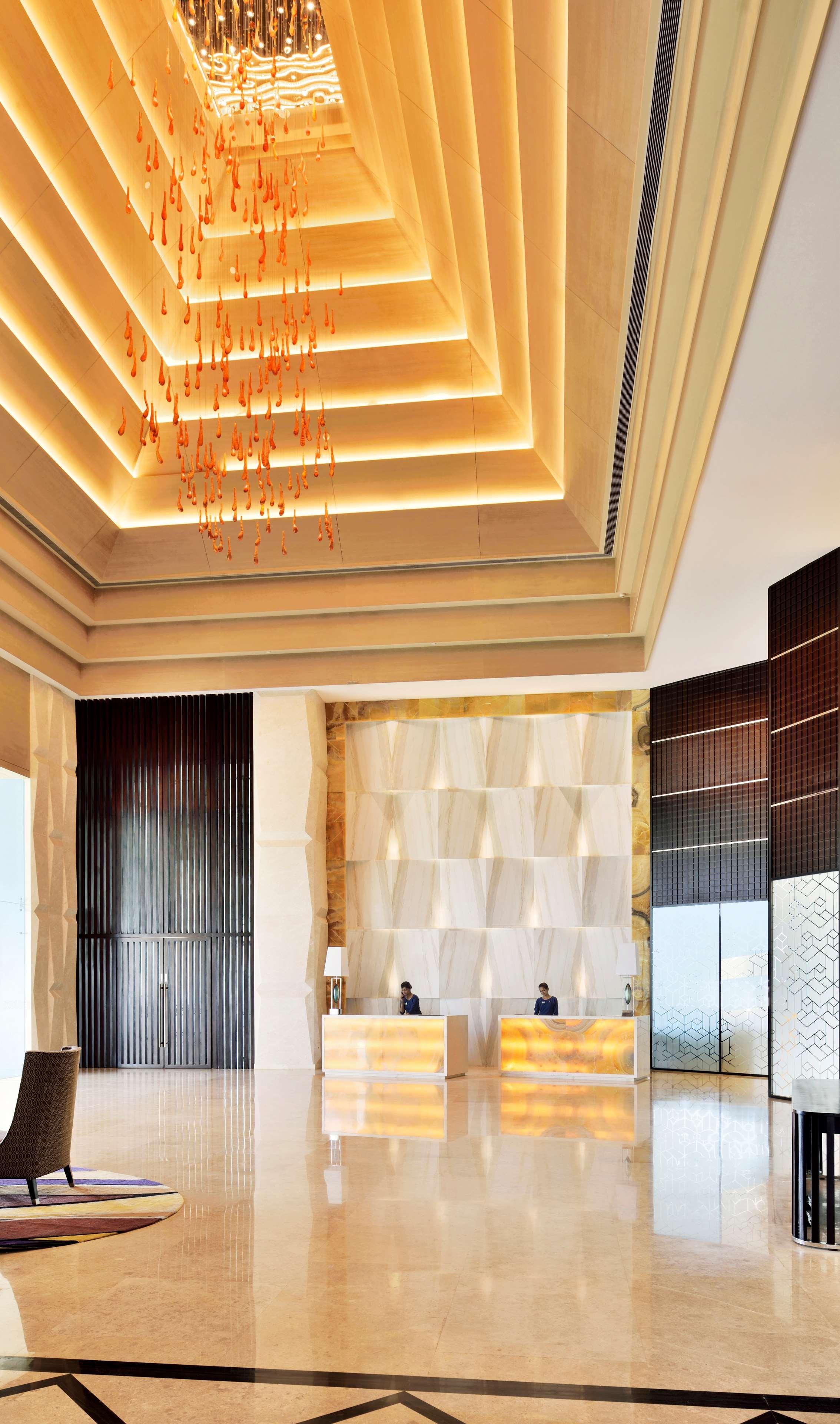 Vista Lobby Radisson Blu Coimbatore