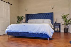 Alojamiento - Hillside Villa - 2 bed/2bath 1st floor of subdivided home with full privacy/pool