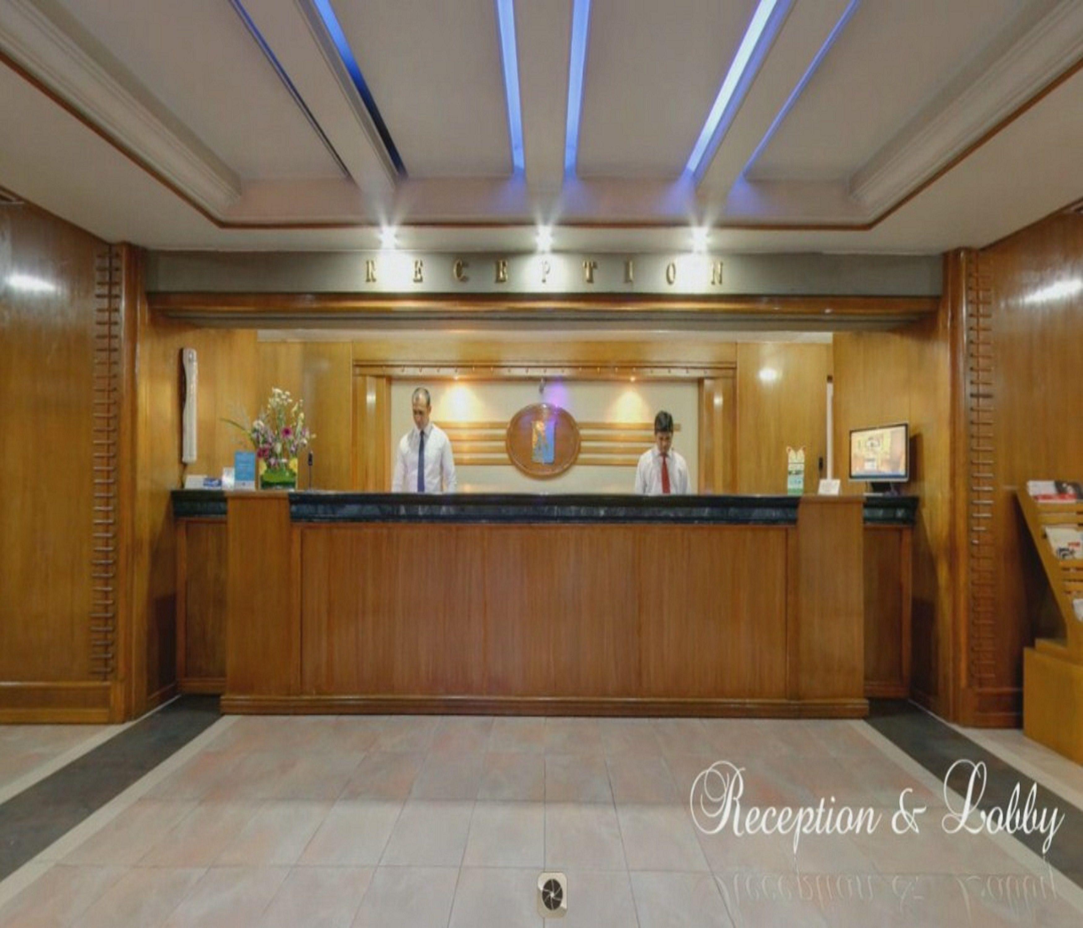 Vista Lobby Agrabad Hotel