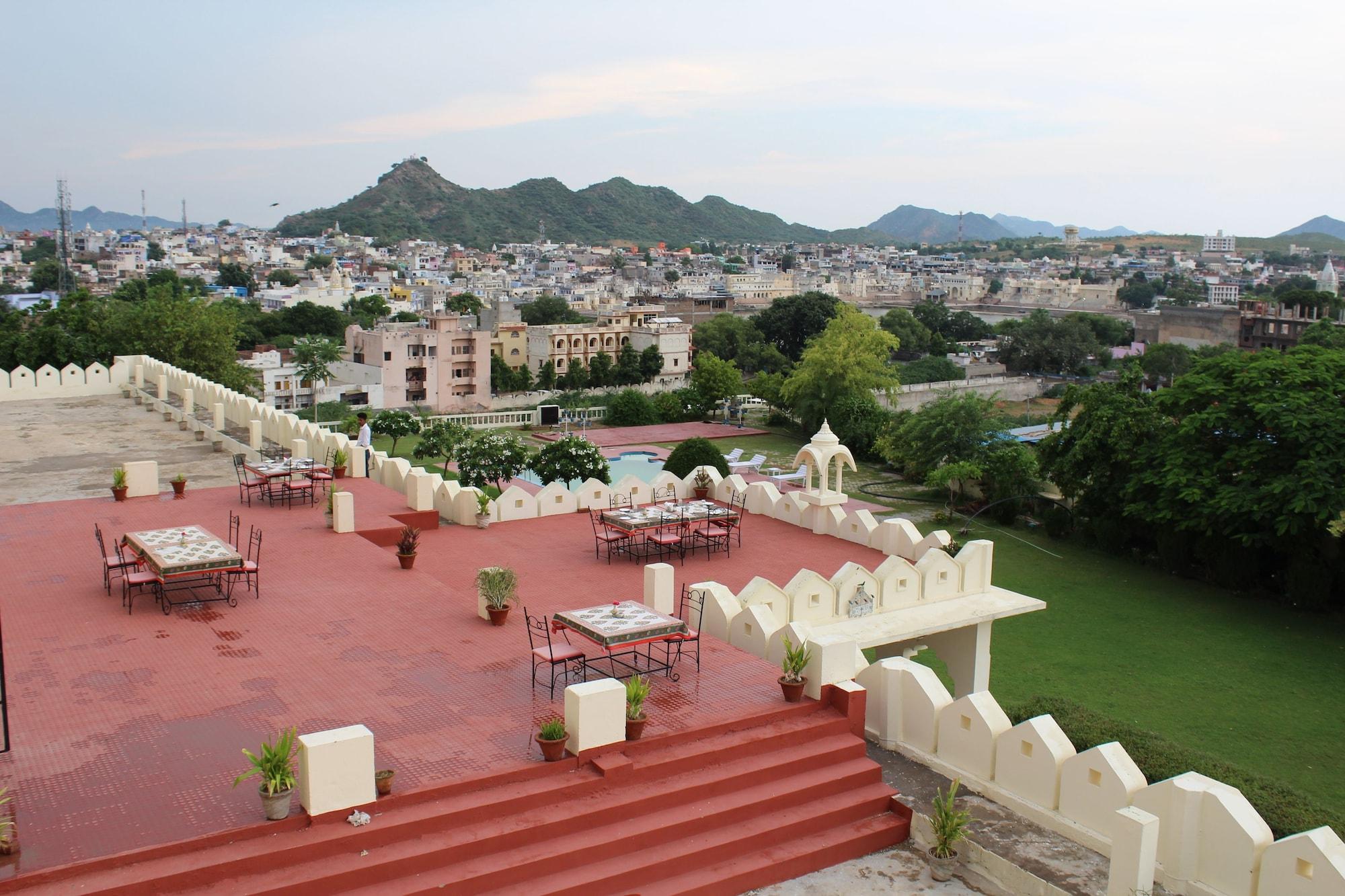 Comodidades del Alojamiento Gulaab Niwaas Palace