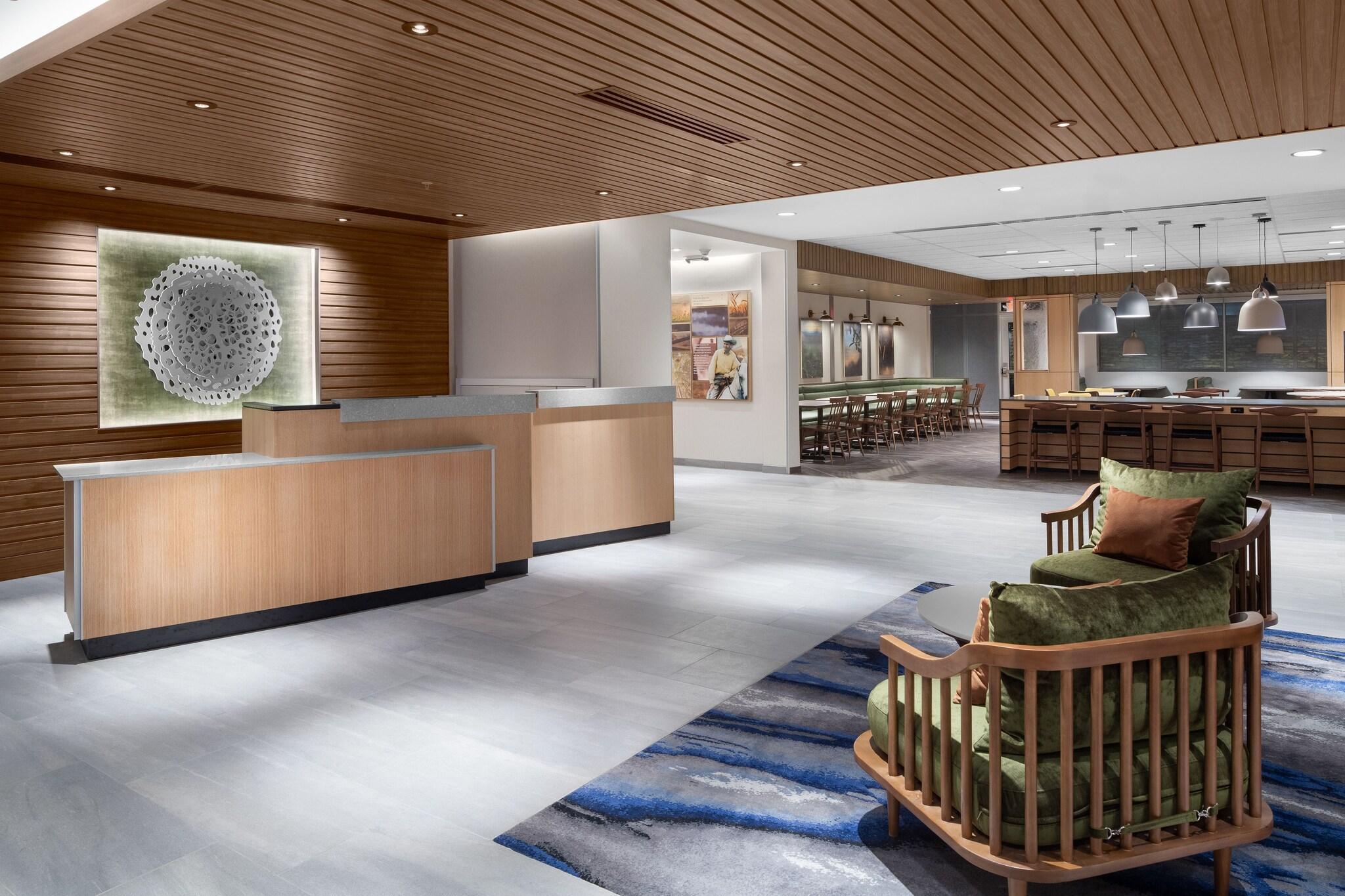 Vista Lobby Fairfield Inn & Suites Kenosha Pleasant Prairie