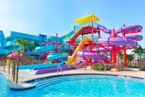 Alojamiento - Ramada by Wyndham Hotel & Water Park